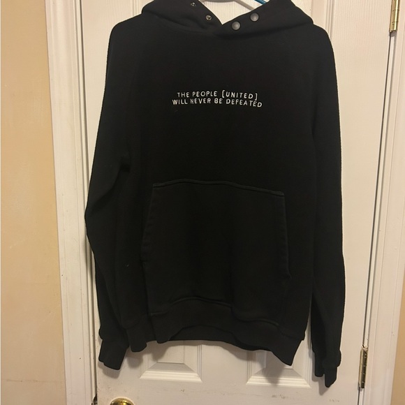 PaliRoots Black Never Defeated Women👩🏻Hoodie Sz M - Picture 2 of 6